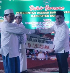 Pemda Konawe Berikan Bantuan Rp.1,2 Miliar Untuk Rehabilitasi Masjid Babussalam Di Konawe