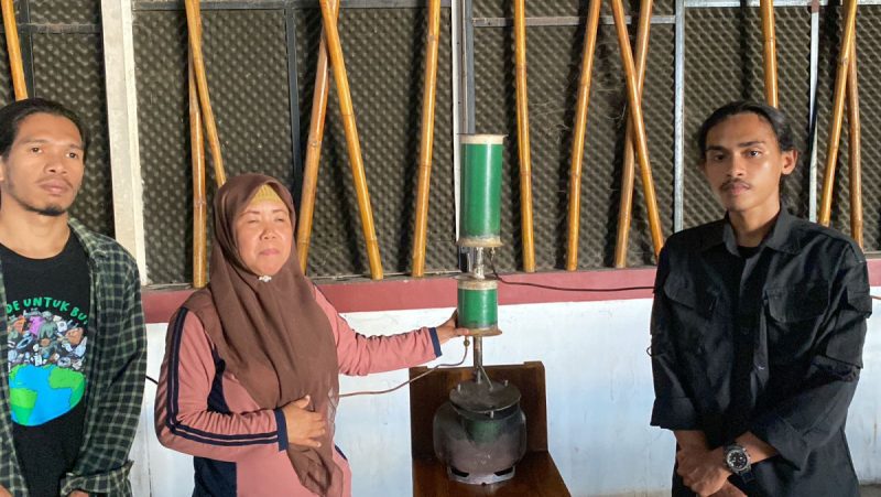 Kerjasama CCC Dan Bengkel Keilmuan Teknik Mesin UHO, Kembangkan Alat Pengubah Sampah Plastik Menjadi Bahan Bakar