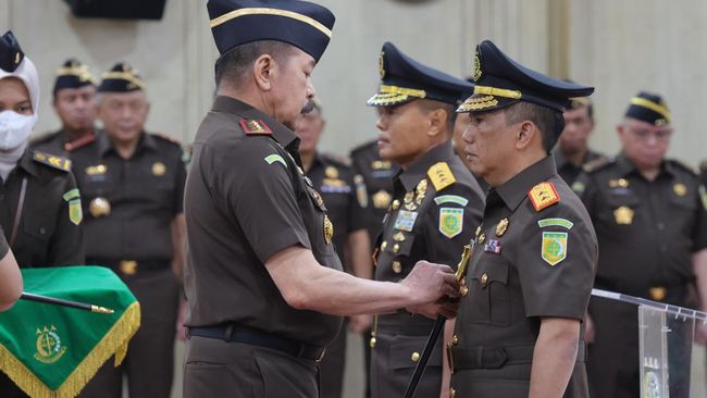 Jaksa Agung Lantik Patris Yusrian Jaya Sebagai Kajati Jakarta