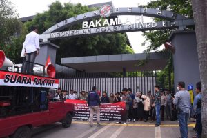 Aksi Damai KOMANDO dan JKMS di Bakamla RI, Protes Penahanan Kapal Tongkang CV. Unaaha Bakti Persada