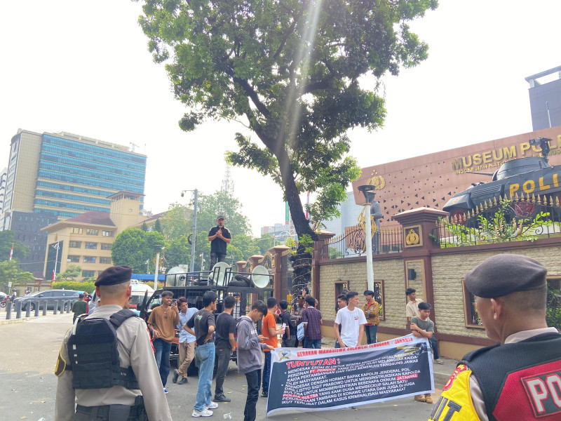 Mahasiswa Desak Kapolri Usut Dugaan Penyiksaan dan Penahanan Ilegal Tiga Warga oleh Oknum Aparat dan Perusahaan Tambang di Konawe Utara