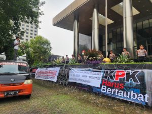 Kembali Geruduk KPK, Hp21Nusantara: KPK Harus Bertaubat, Segera Periksa Anak dan Istri Gubernur Sultra!