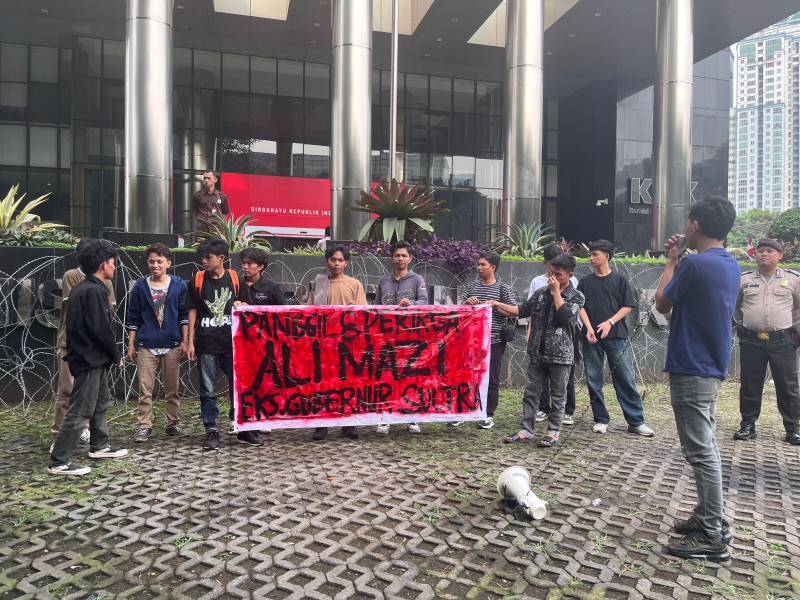 Geger! Eks Gubernur Ali Mazi Didemo, KPK Diminta Usut Dugaan Korupsi Kapal Pesiar & Proyek Jembatan Toronipa
