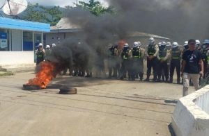 Massa Gelar Aksi di BMS, Tuntut Pemberdayaan Pengusaha Lokal dan Hentikan Kerja Sama dengan PT Samudera Indonesia