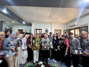 Dr. Hj. Erlina Resmi Dilantik sebagai Ketua Umum ASPEKSINDO, Disambut Hangat Finalis Duta Maritim Indonesia